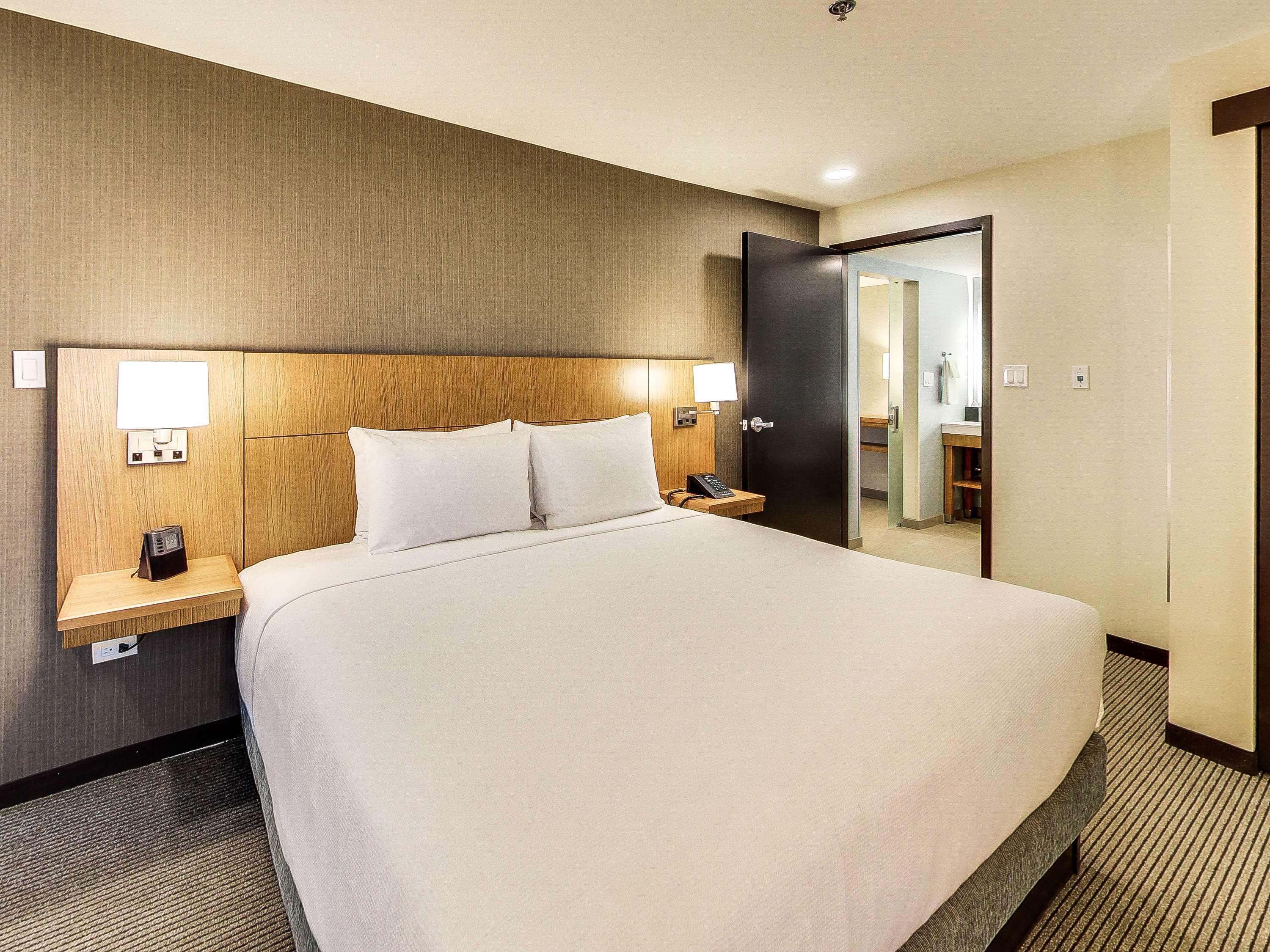 Hyatt Place Edmonton West Exterior foto